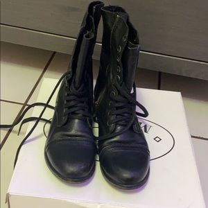 Steve Madden troopa boots
